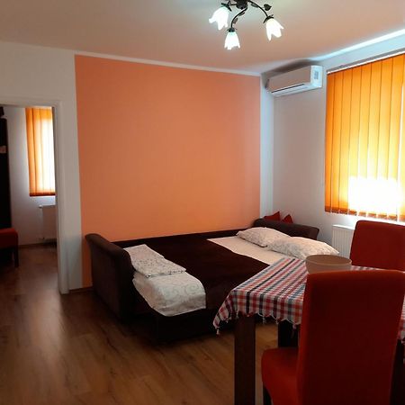 Kety Apartments ครากูเยวัตส์ ภายนอก รูปภาพ