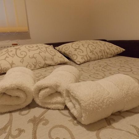 Kety Apartments ครากูเยวัตส์ ภายนอก รูปภาพ