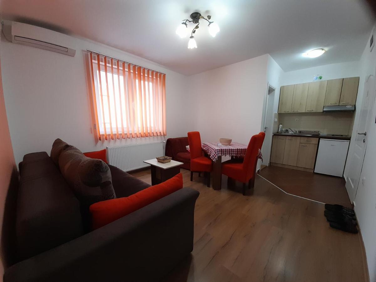Kety Apartments ครากูเยวัตส์ ภายนอก รูปภาพ