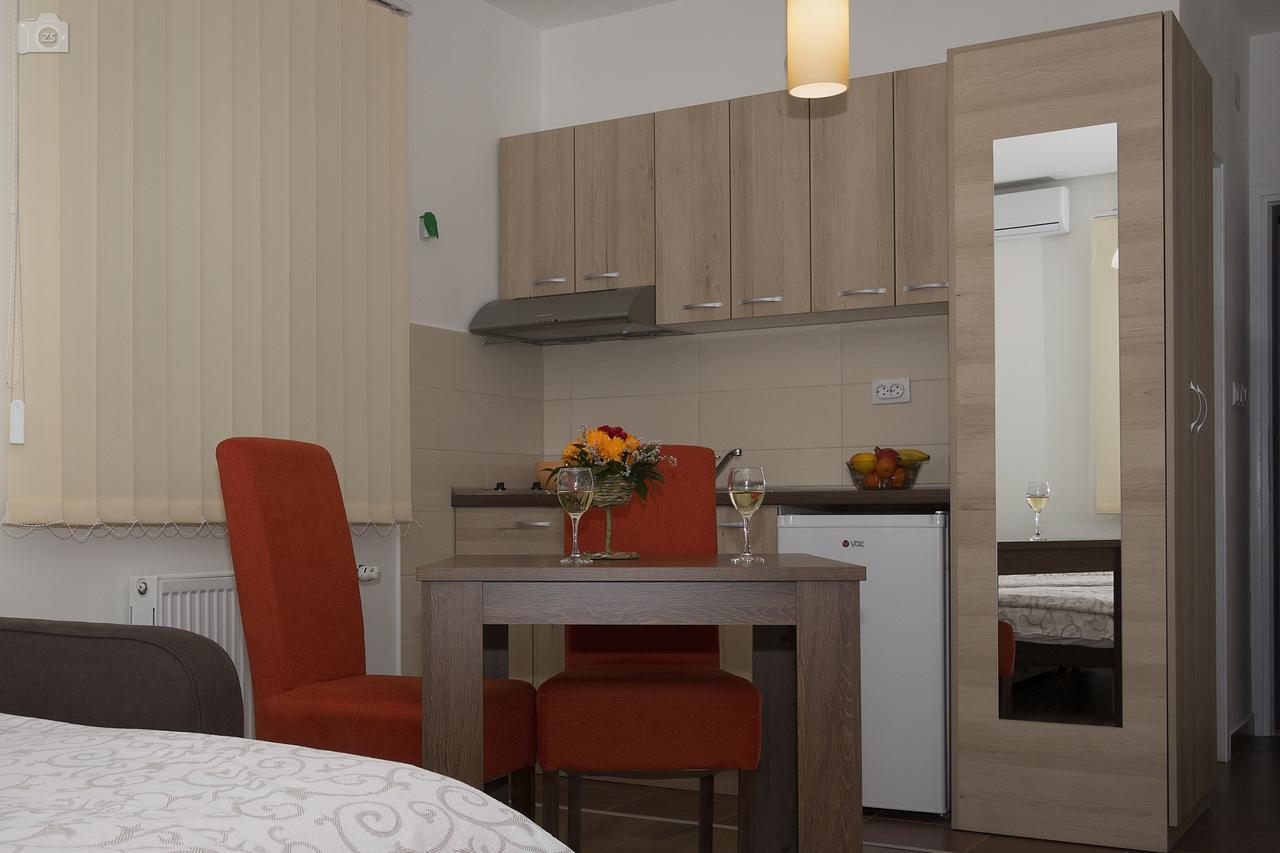 Kety Apartments ครากูเยวัตส์ ภายนอก รูปภาพ